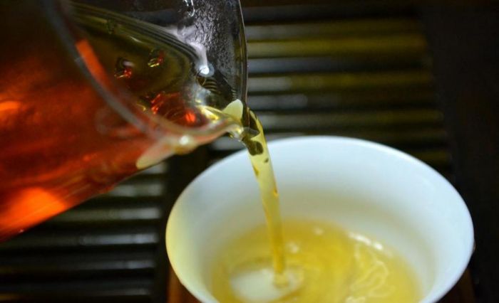 茶詩茶詞朱丹《大雄寶璜》 www.szwsmoon.cn
