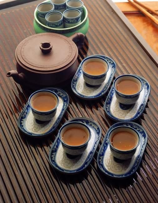 茶為友“我無老朋，朝夕惟汝，世間清苦，誰能及子” www.szwsmoon.cn