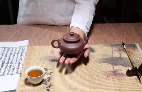 紫砂壺置放在哪里比較好？ www.szwsmoon.cn
