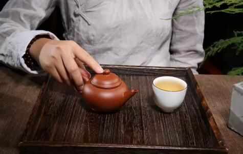 紫砂壺置放在哪里比較好？ www.szwsmoon.cn